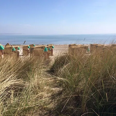 H5 20 - Hanseat - Außenschwimmbad Apartment Scharbeutz