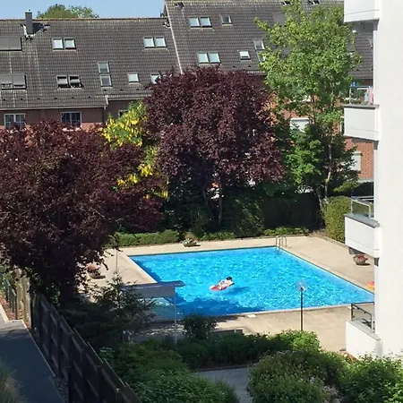 H5 20 - Hanseat - Außenschwimmbad *